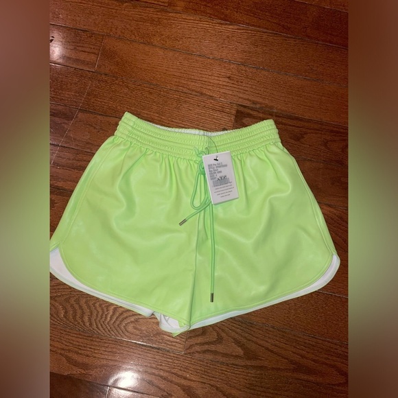 New! A.L.C. Vegan Leather Green Shorts 💚 size 4 NWT! - Picture 11 of 16